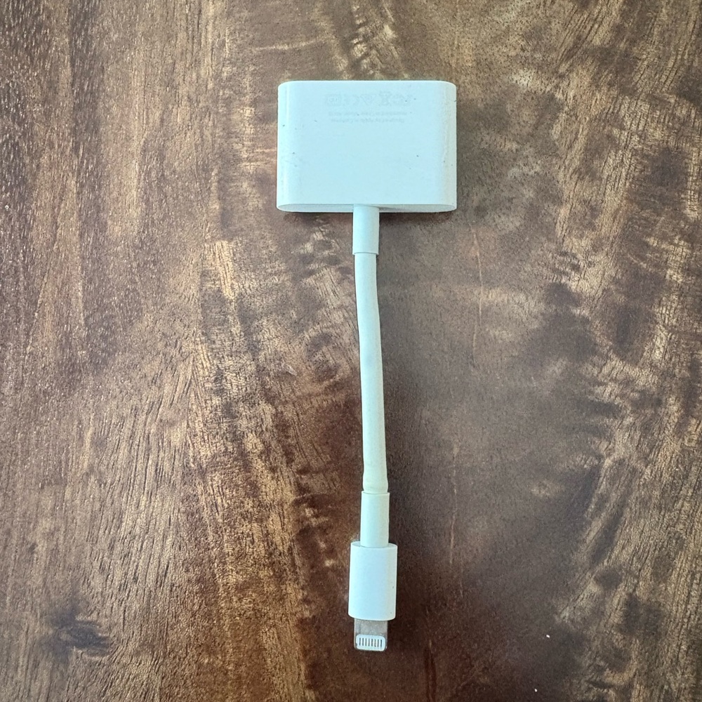Apple White Lightning to HDMI Adapter